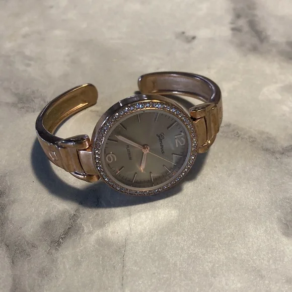 Geneva platinum - Picture 2 of 14